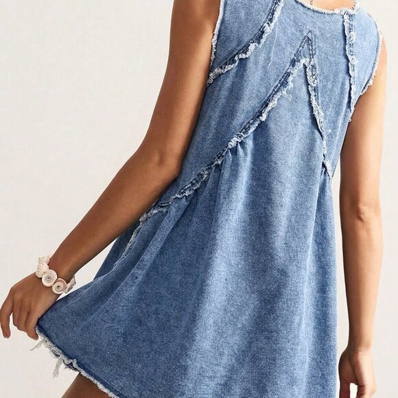 Light Wash Casual Women's Denim Sleeveless V-Neck Dress - Picture 2 of 6